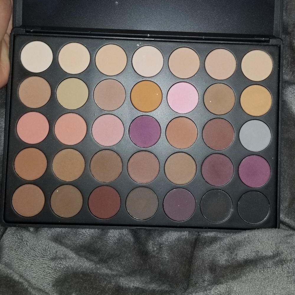 Morphe 35N eyeshadow palette neutrals